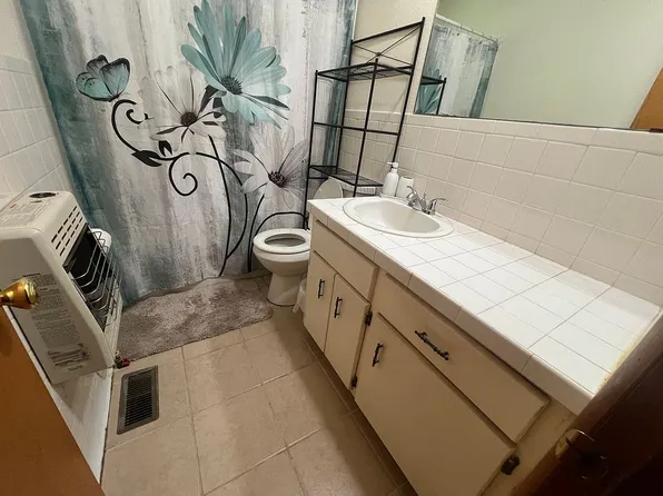 501 E Ada Ave, Wilburton, OK 74578