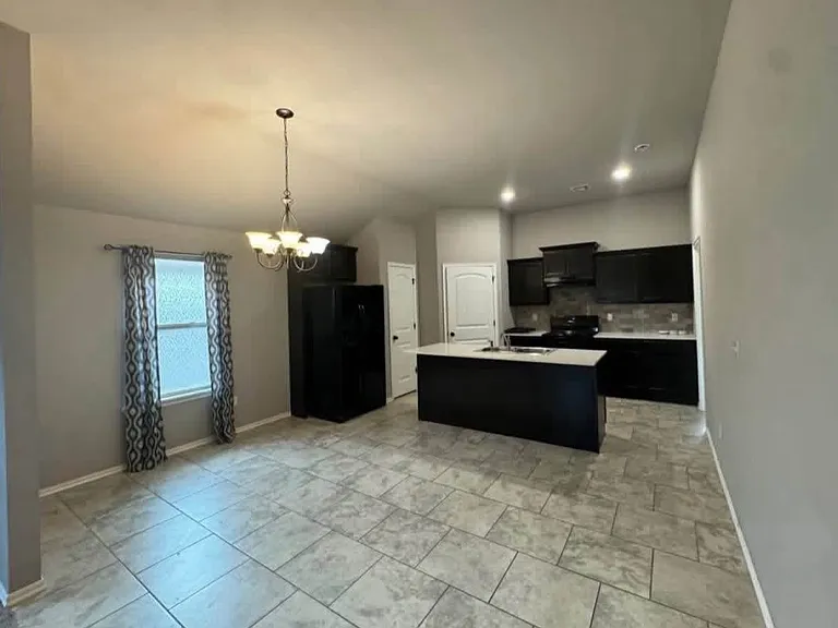 1312 Willowood Cir — Photo 4