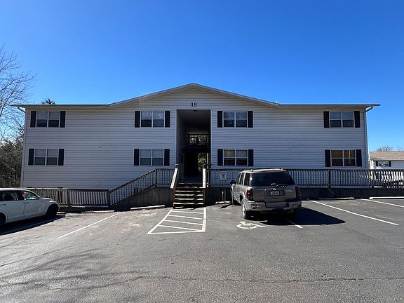 3rd image of 428 Kays Ln