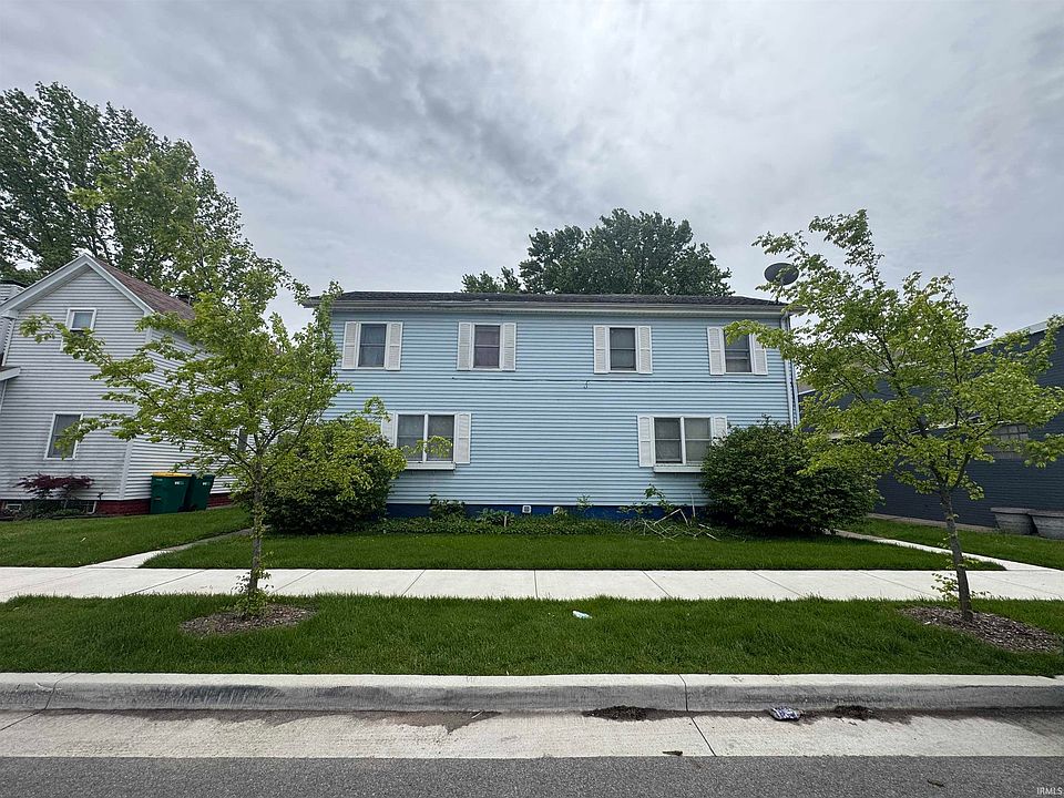1st image of 411-413 W 7th St