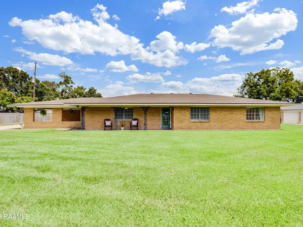 3719 Lons St, Abbeville, LA 70510