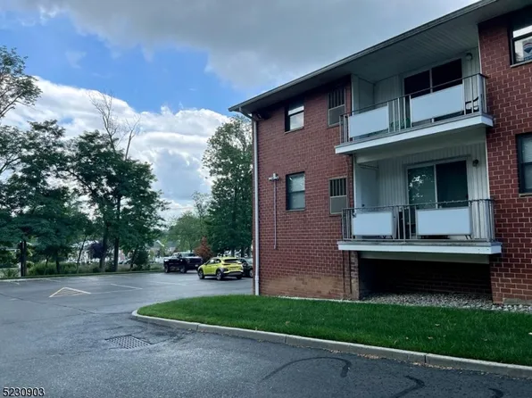 1300 Rock Ave J8 #J8, North Plainfield Boro, NJ 07060