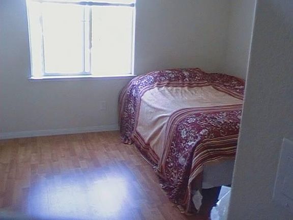 2nd image of 2114 Bailey Pl