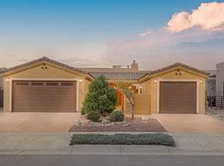 8128 Cayenne Dr NW, Albuquerque, NM 87120