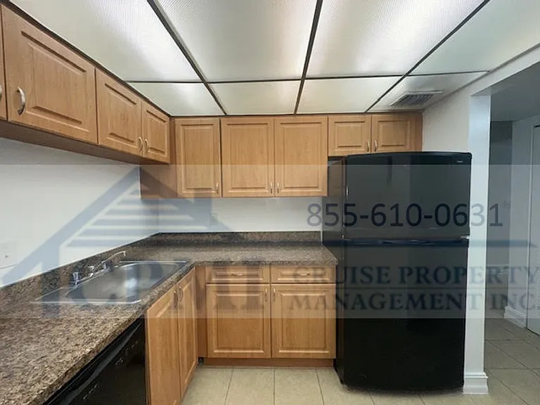 2930 Forest Hills Blvd — Photo 17
