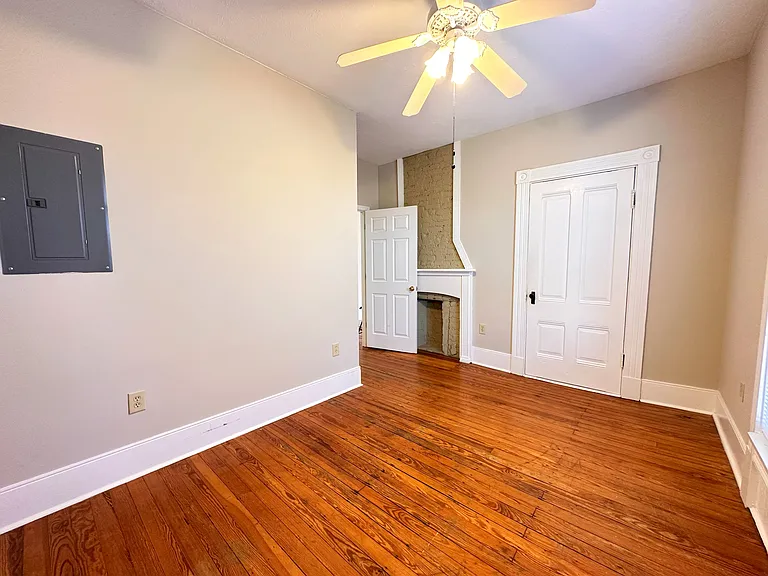 517 Walnut Ave #4 — Photo 13