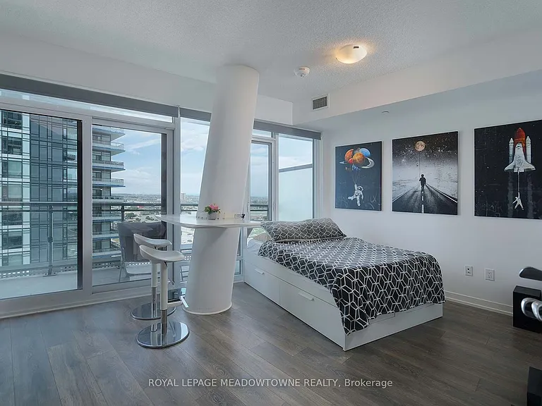 2520 Eglinton Ave W #1205 — Photo 11
