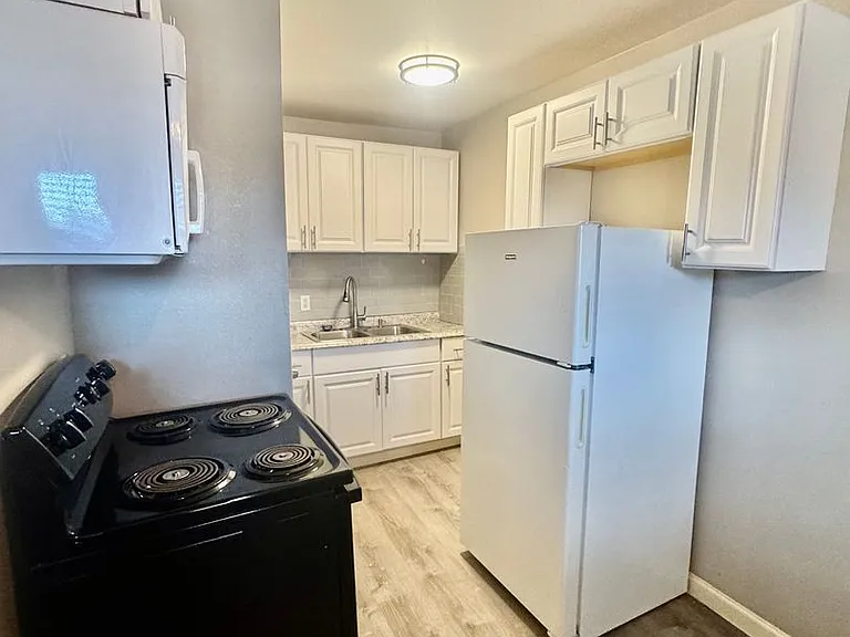 6702 Fulton St #2 — Photo 4