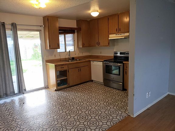 4th image of 3536 Paul Dr