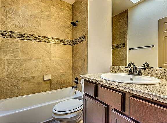 5th image of 5725 Valley Maple Dr