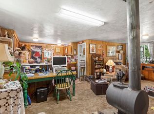 9925 Monument Dr, Grants Pass, OR 97526