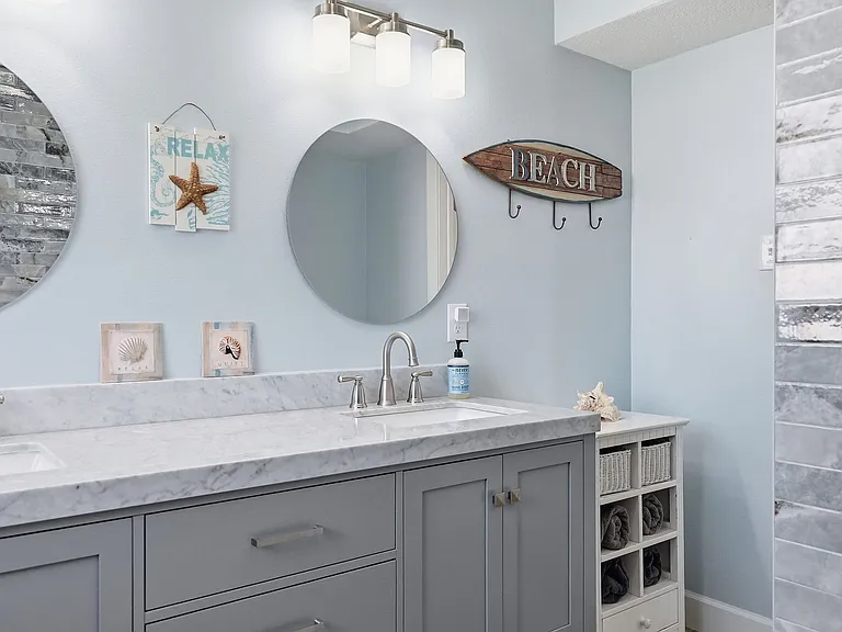 Beach themed bathroom.