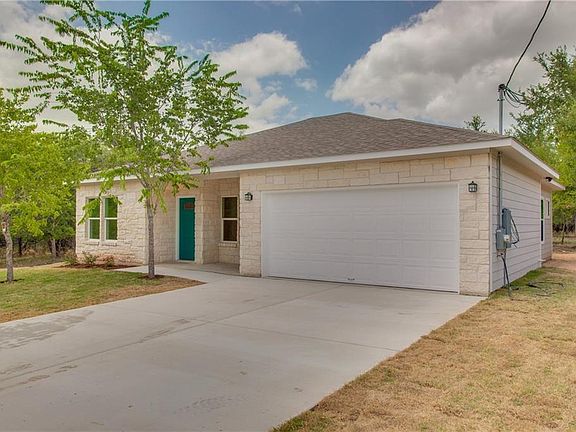 3rd image of 390 Nene Ln