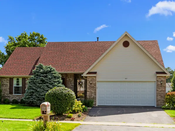 301 Joshua Tree, Harvard, IL 60033