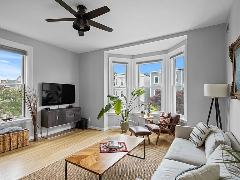 8 Mount Vernon St #2 — Photo 5