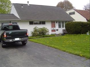 421 Van Roen Rd, Utica, NY 13502