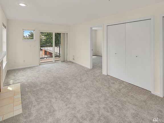 5th image of 12345 Roosevelt Way NE APT 301