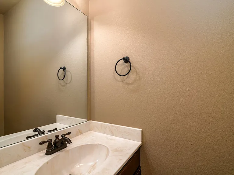 1430 Piedmont Dr — Photo 14