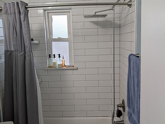 2nd image of 3938 Vermont Ave