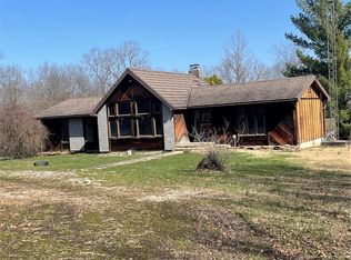 1786 Turkeyfoot Rd, Bourbon, MO 65441