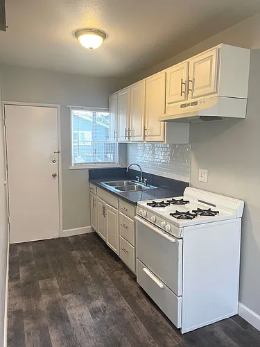 431 Dawson Ave #9 Photo 1