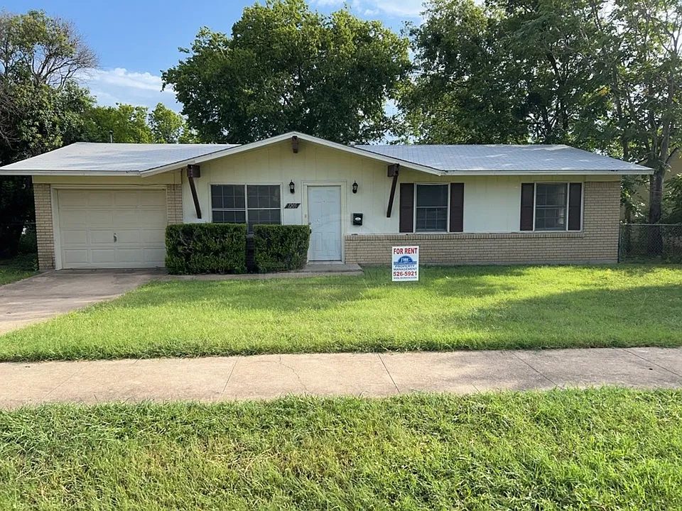 1205 Kathey Dr