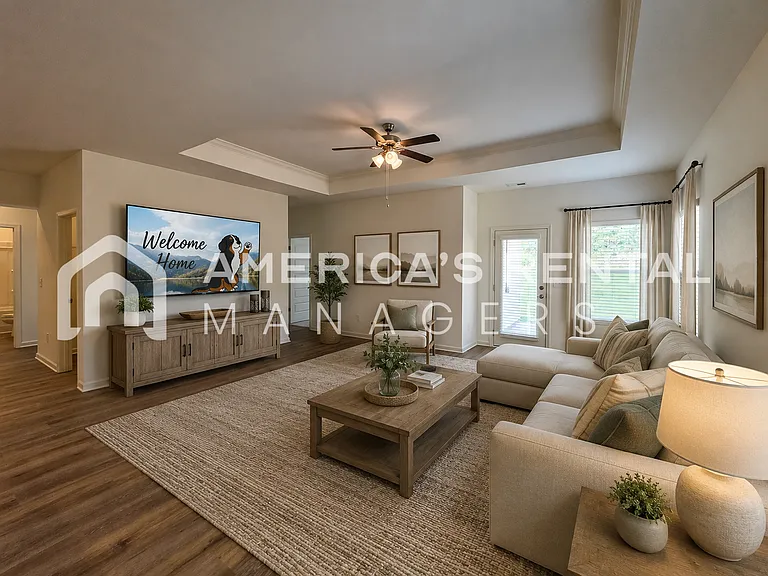 318 Ashland Dr SW — Photo 4