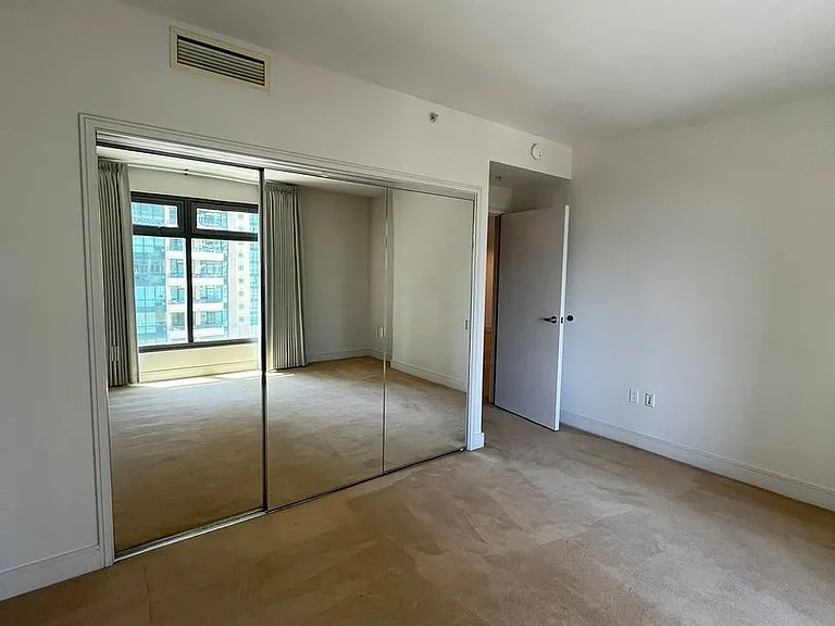 645 Front St #714 — Photo 32
