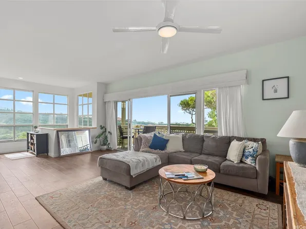 1380D Moanalualani Pl #6D, Honolulu, HI 96819