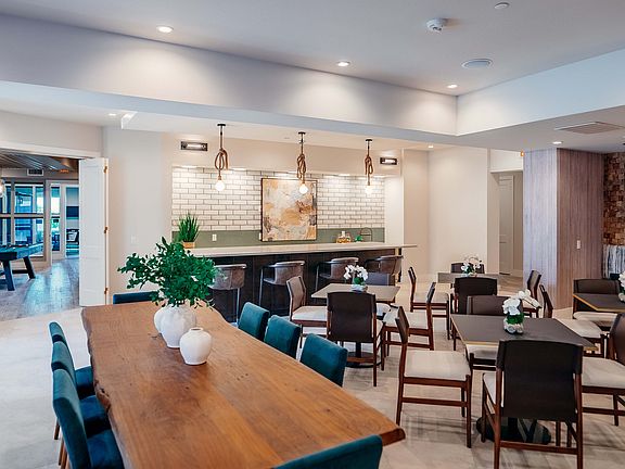 Hamilton - Dining Room #5