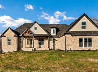 1551 Buck Ridge Ct, Cunningham, TN 37052