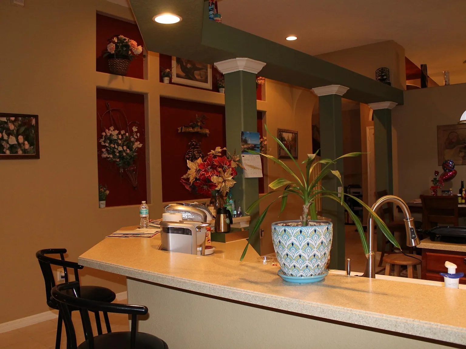 4 bed, 2907 sqft, $3,250 — Photo 2