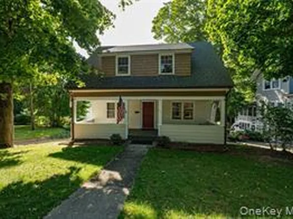259 Woodbine Ave, Northport, NY 11768