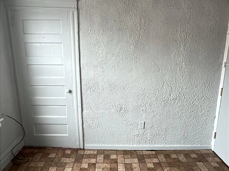 214 Hawthorne Ave #3 — Photo 2