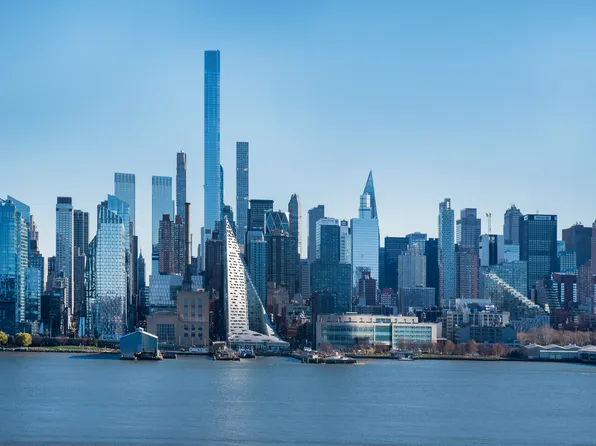 24a Avenue image 7 of 30