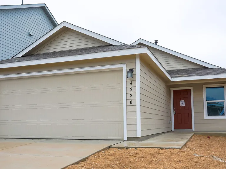 4220 Revetment Way — Photo 2