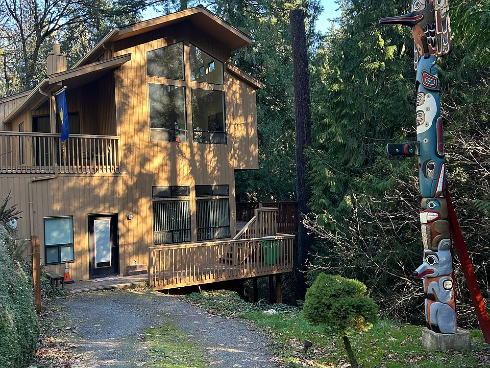 2520 SW Sherwood Dr #1