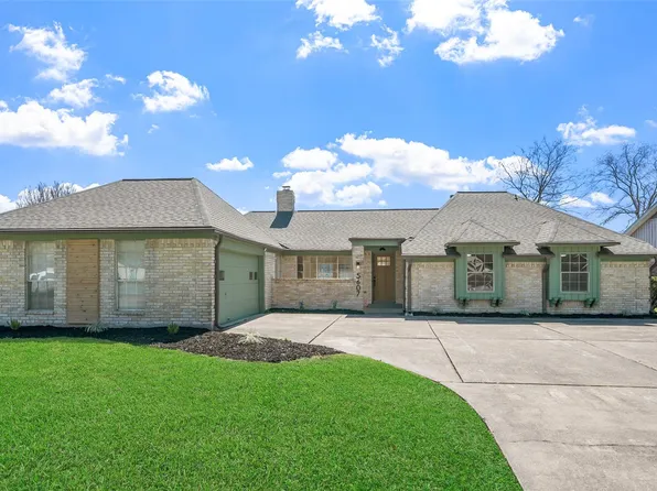 5607 Arncliffe Dr, Houston, TX 77088