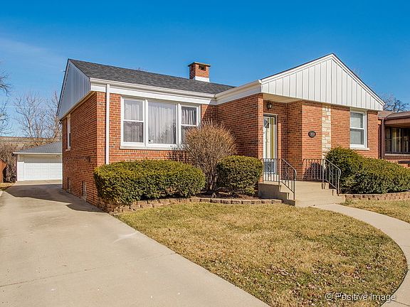 2nd image of 9838 Drury Ln