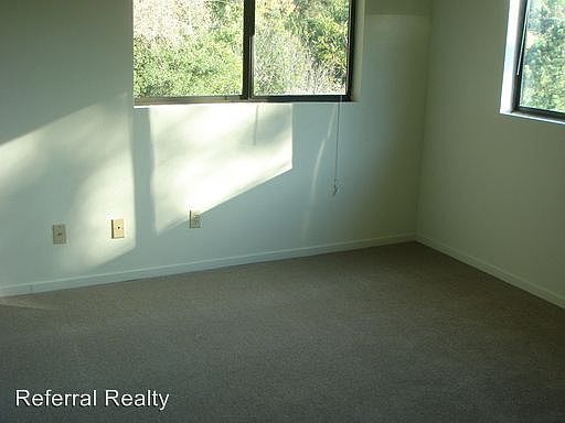 4th image of 26982 Beaver Ln