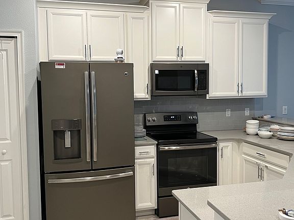 3rd image of 3560 Belland Cir Unit C
