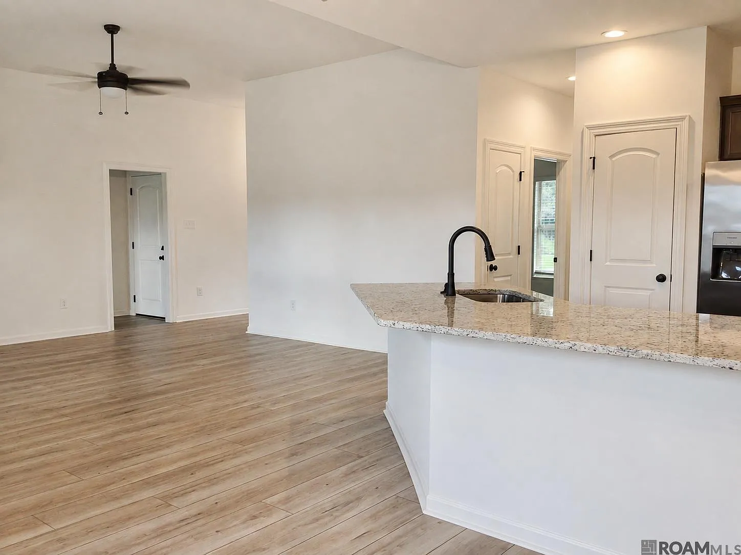 3 bed, 1424 sqft, $1,750 — Photo 3
