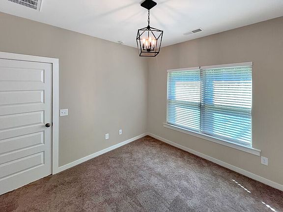 4th image of 77 River Birch Ln