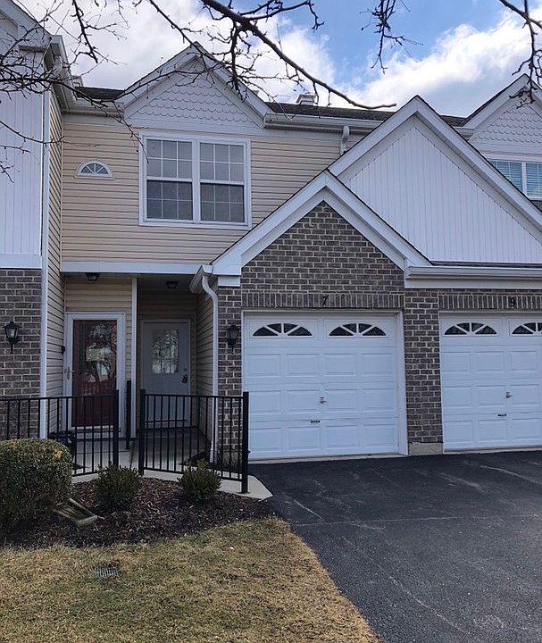 1st image of 7 Arboretum Dr