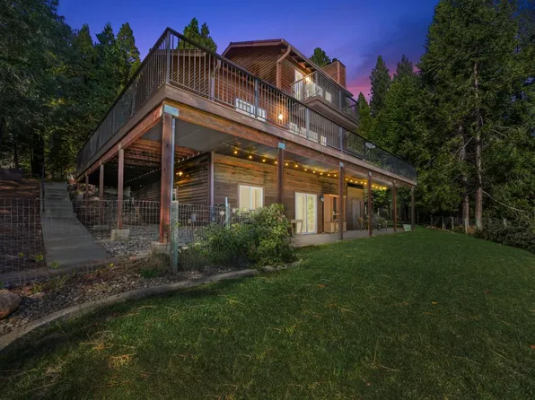 2470 Granite Chief Dr, Foresthill, CA 95631