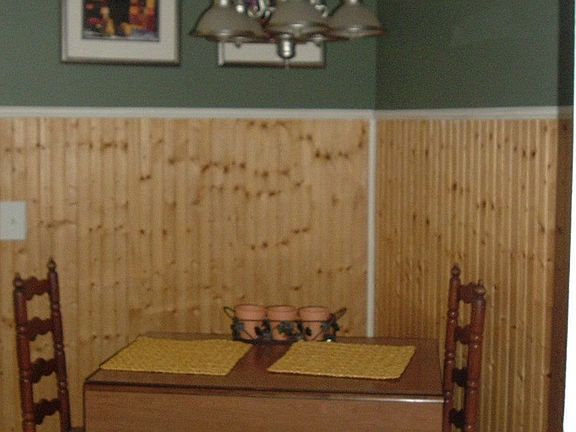 Eating area in kitchen