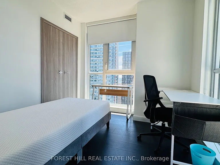 38 Widmer St #3707 — Photo 10