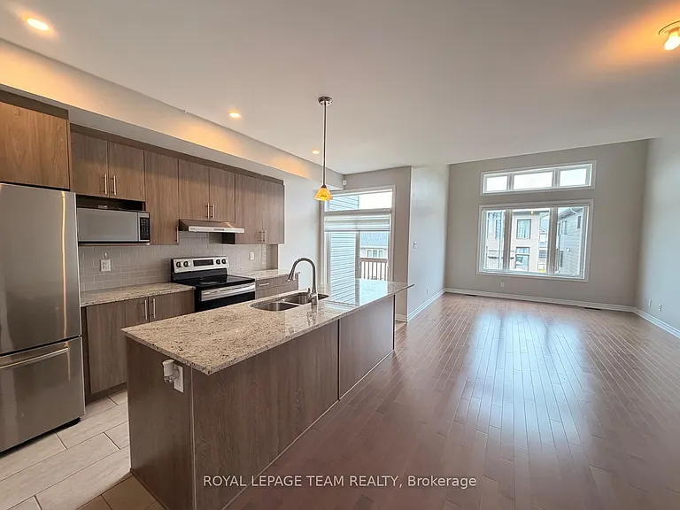 343 Grackle St N — Photo 10