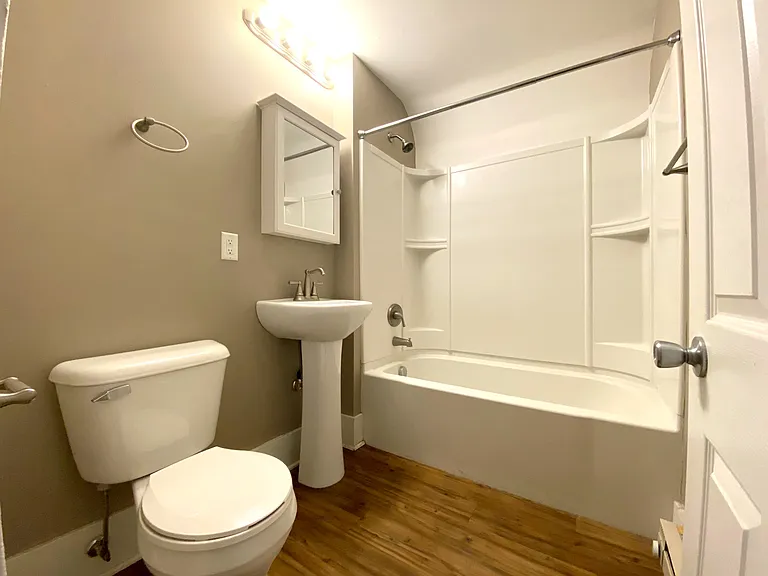 1812 Jackson St NE #1 — Photo 7