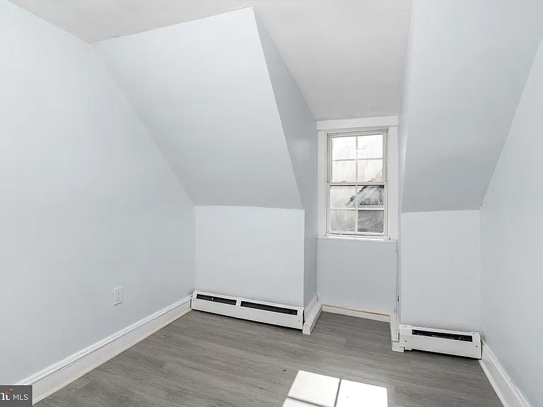10 Lytle St #5 — Photo 9